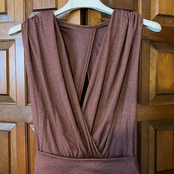 Lululemon Heathered Maroon Leotard. Size 6 - Picture 4 of 8